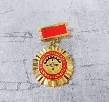 Huy hiệu cài áo số 25 -