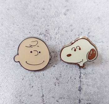 Huy hiệu cài áo số 55 -