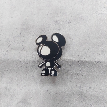 Huy hiệu cài áo số 111 -